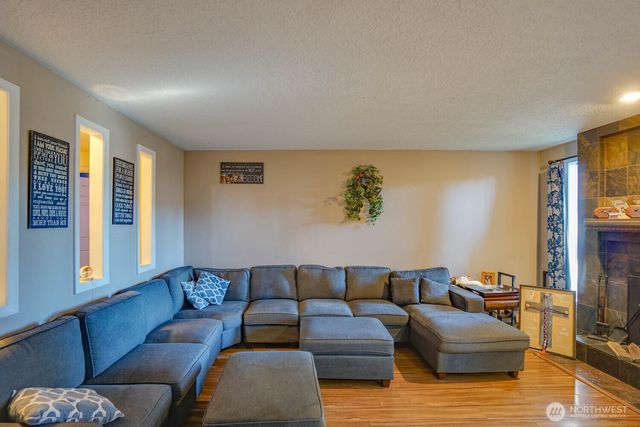 115 SW 3rd Street, Battle Ground, WA 98604