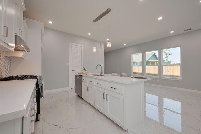 8636 Allwood Street, Houston, TX 77016