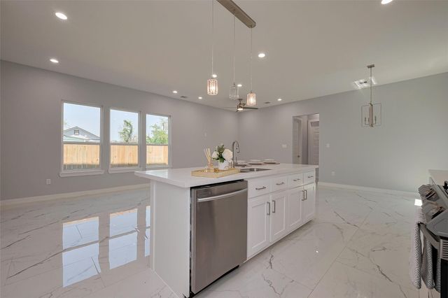 8636 Allwood Street, Houston, TX 77016