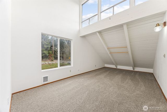 2225 E 64th Street, Tacoma, WA 98404