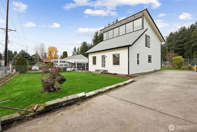 2225 E 64th Street, Tacoma, WA 98404