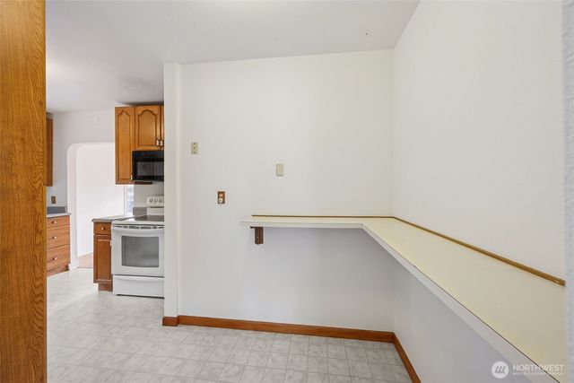 2225 E 64th Street, Tacoma, WA 98404