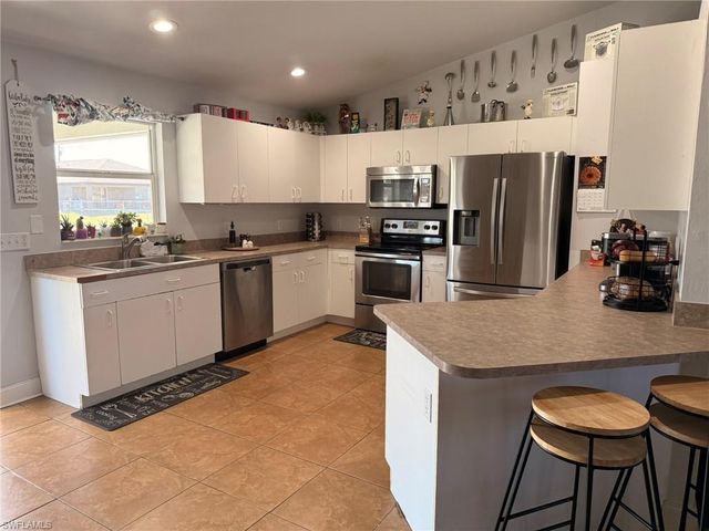 843 Nyasa AVE, Fort Myers, FL 33913