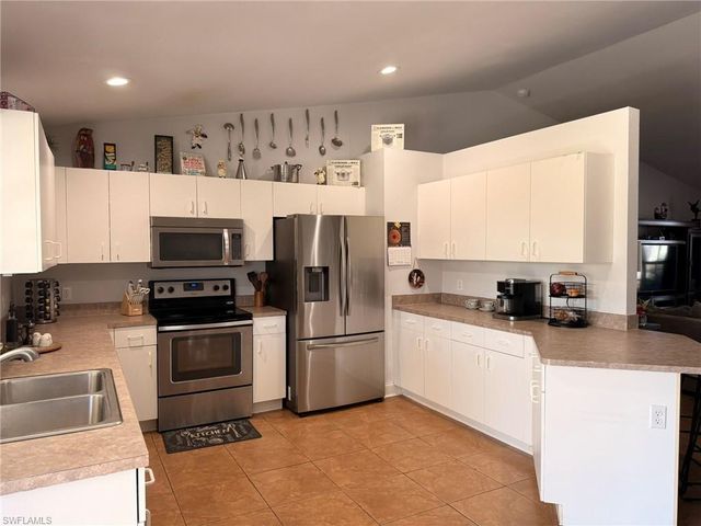 843 Nyasa AVE, Fort Myers, FL 33913