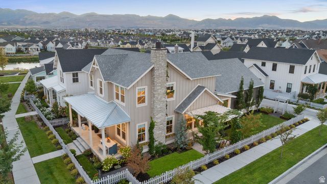 10924 S PADDLE BOARD WAY, South Jordan, UT 84009