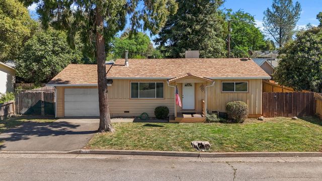 2893 Alfreda Way, Redding, CA 96002