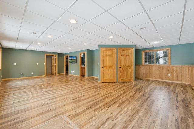 11876 N Meadow Curve, Lindstrom, MN 55045