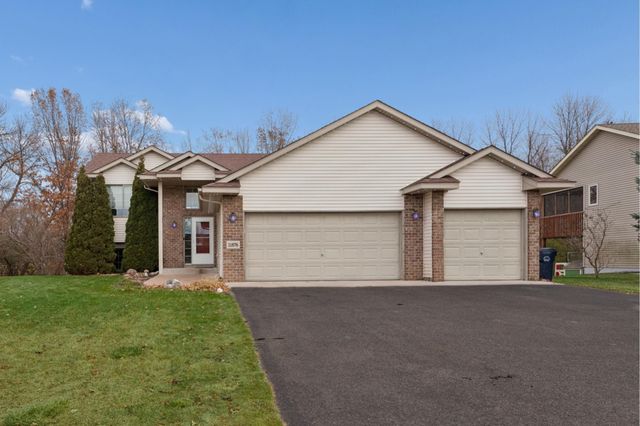 11876 N Meadow Curve, Lindstrom, MN 55045