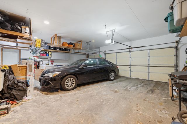 11876 N Meadow Curve, Lindstrom, MN 55045