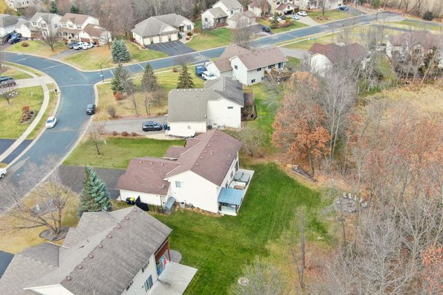 11876 N Meadow Curve, Lindstrom, MN 55045