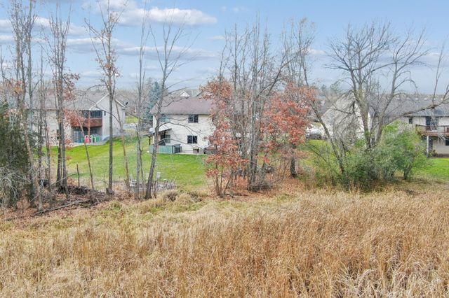 11876 N Meadow Curve, Lindstrom, MN 55045