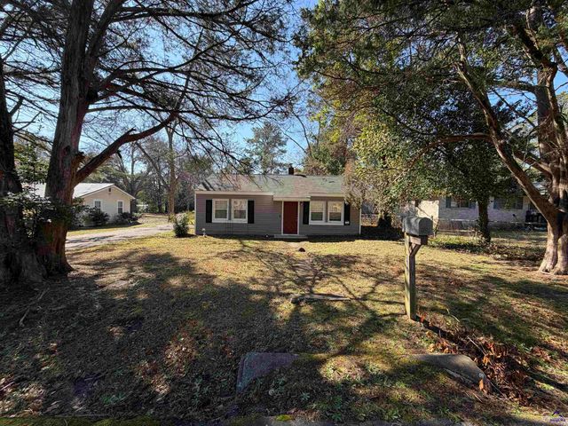 207 Eaker Drive, Warner Robins, GA 31088