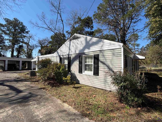 207 Eaker Drive, Warner Robins, GA 31088