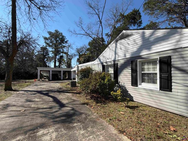 207 Eaker Drive, Warner Robins, GA 31088