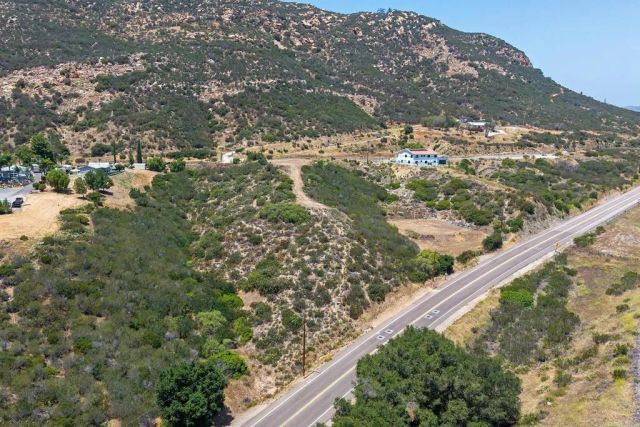 196 ARNOLD WAY, Alpine, CA 91901