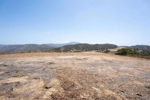 196 ARNOLD WAY, Alpine, CA 91901