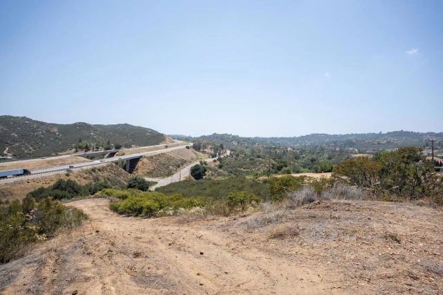 196 ARNOLD WAY, Alpine, CA 91901