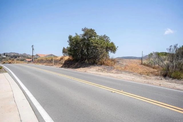 196 ARNOLD WAY, Alpine, CA 91901