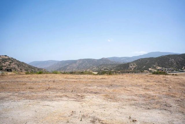 196 ARNOLD WAY, Alpine, CA 91901