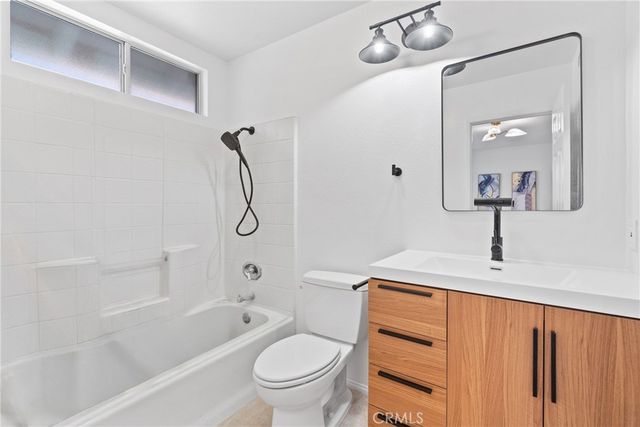 35 Via Encanto, Rancho Santa Margarita, CA 92688