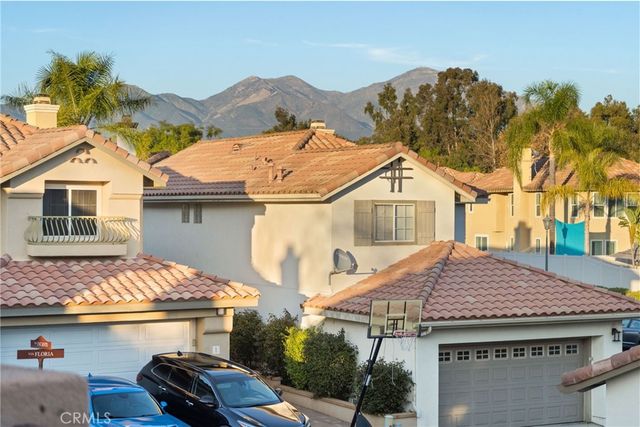 35 Via Encanto, Rancho Santa Margarita, CA 92688