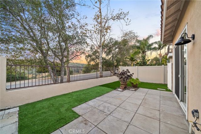35 Via Encanto, Rancho Santa Margarita, CA 92688