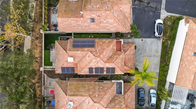 35 Via Encanto, Rancho Santa Margarita, CA 92688