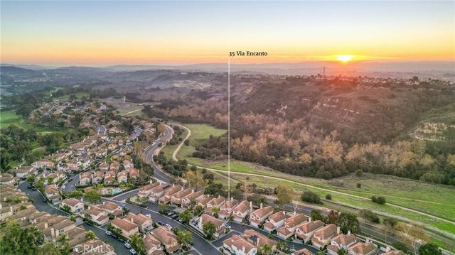 35 Via Encanto, Rancho Santa Margarita, CA 92688