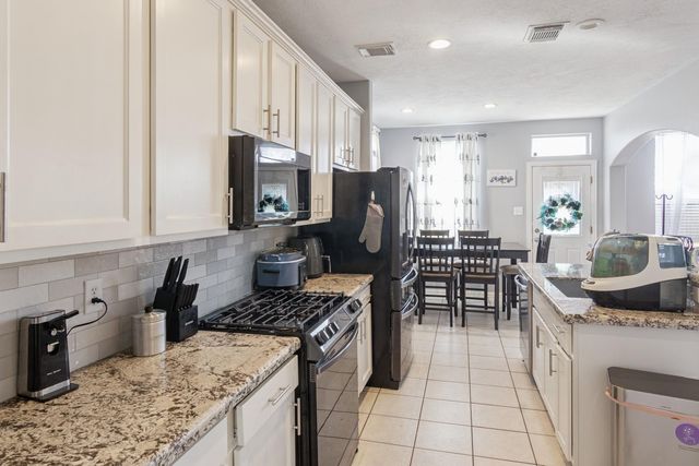 429 Blossomwood Drive, League City, TX 77573