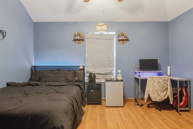 429 Blossomwood Drive, League City, TX 77573