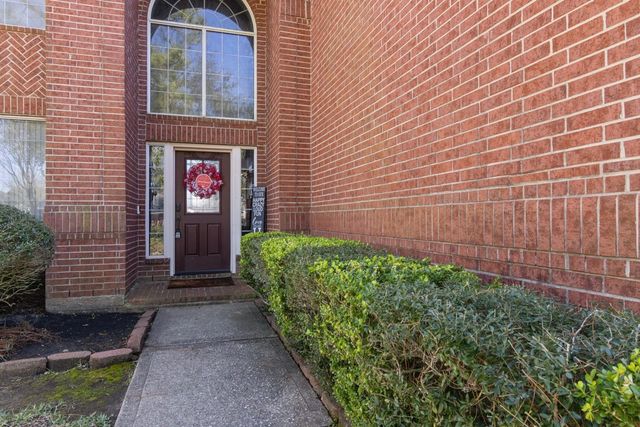 429 Blossomwood Drive, League City, TX 77573