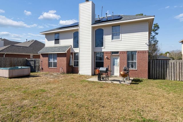 429 Blossomwood Drive, League City, TX 77573