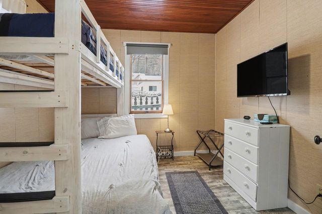 6955 W Jackson Road, Hamlin Twp, MI 49431