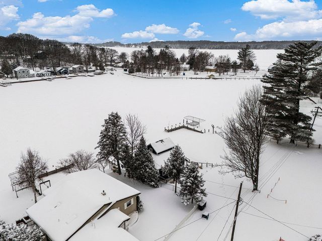 6955 W Jackson Road, Hamlin Twp, MI 49431