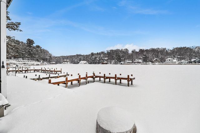 6955 W Jackson Road, Hamlin Twp, MI 49431