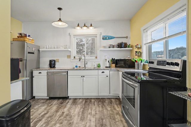 6955 W Jackson Road, Hamlin Twp, MI 49431