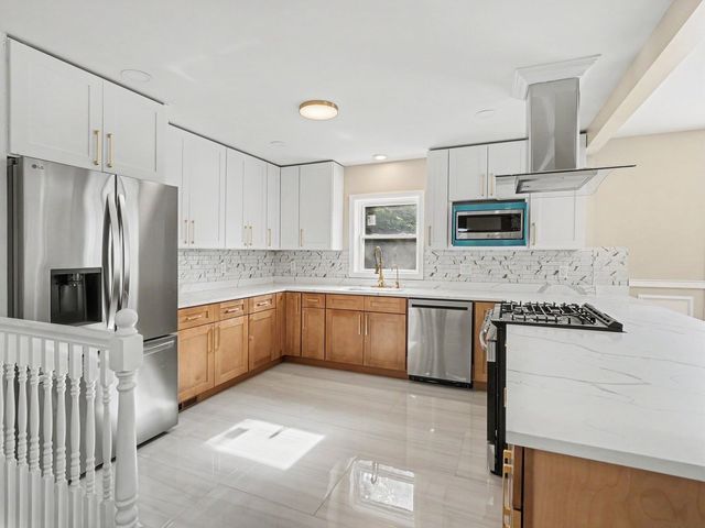 1650 Cedar Road, Homewood, IL 60430