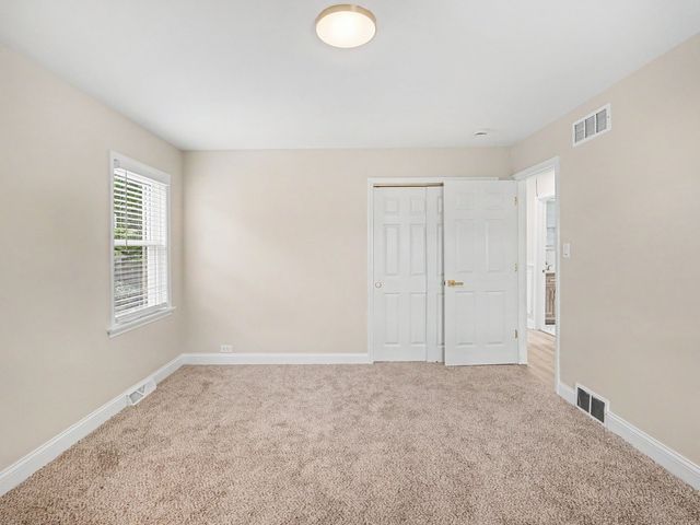 1650 Cedar Road, Homewood, IL 60430