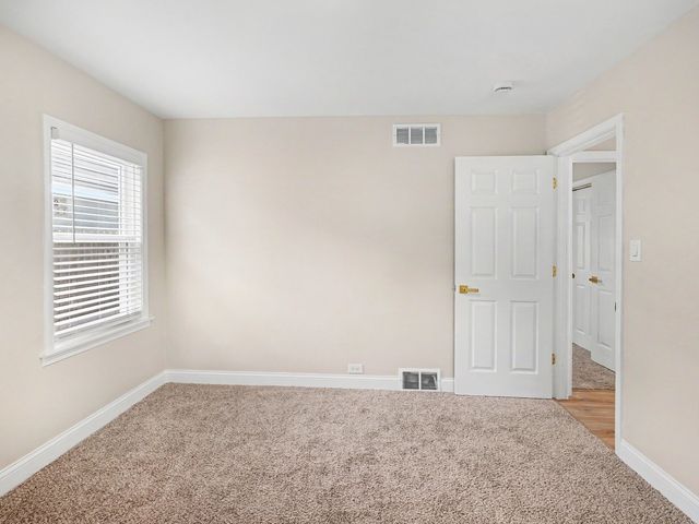 1650 Cedar Road, Homewood, IL 60430