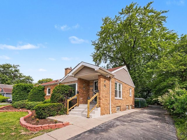 1650 Cedar Road, Homewood, IL 60430