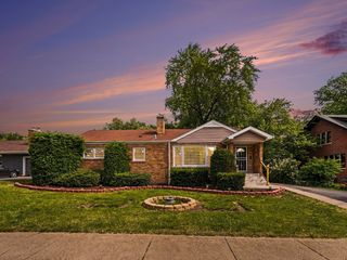 1650 Cedar Road, Homewood, IL 60430