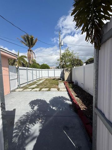 625 E 8th Ln, Hialeah, FL 33010