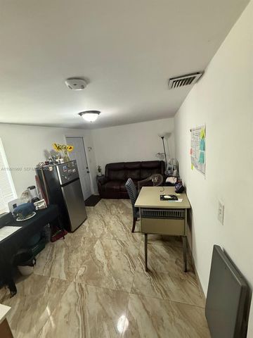 625 E 8th Ln, Hialeah, FL 33010