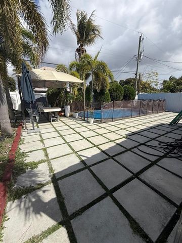625 E 8th Ln, Hialeah, FL 33010