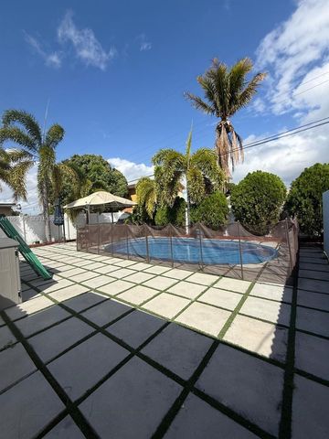 625 E 8th Ln, Hialeah, FL 33010