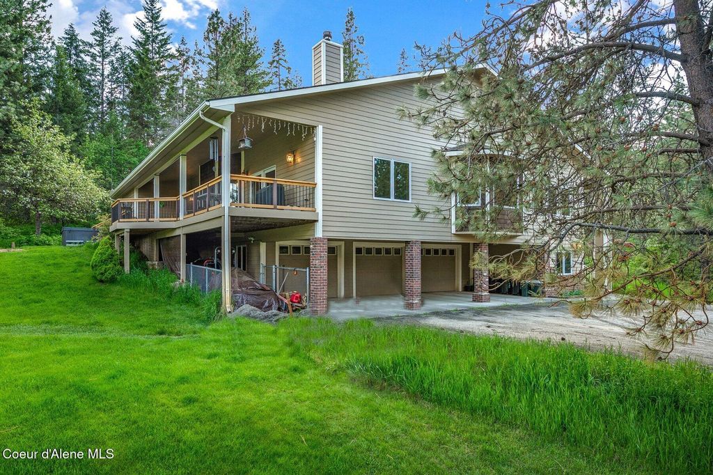 7611 W Clemetson Rd, Coeur d'Alene, ID 83814 photo 4