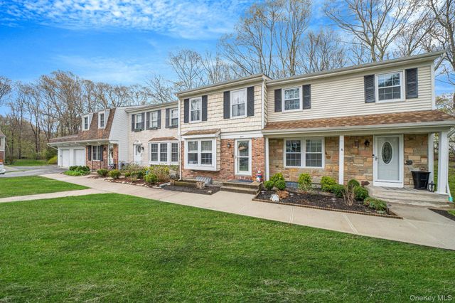 3 Bartlett, Yaphank, NY 11980
