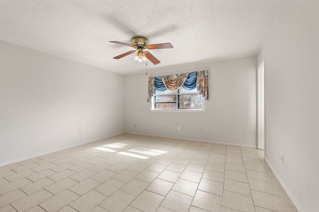 1720 Winchester Way, Bedford, TX 76022