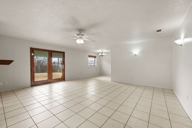 1720 Winchester Way, Bedford, TX 76022