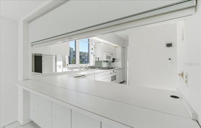 1065 GULF OF MEXICO DRIVE 305, Longboat Key, FL 34228